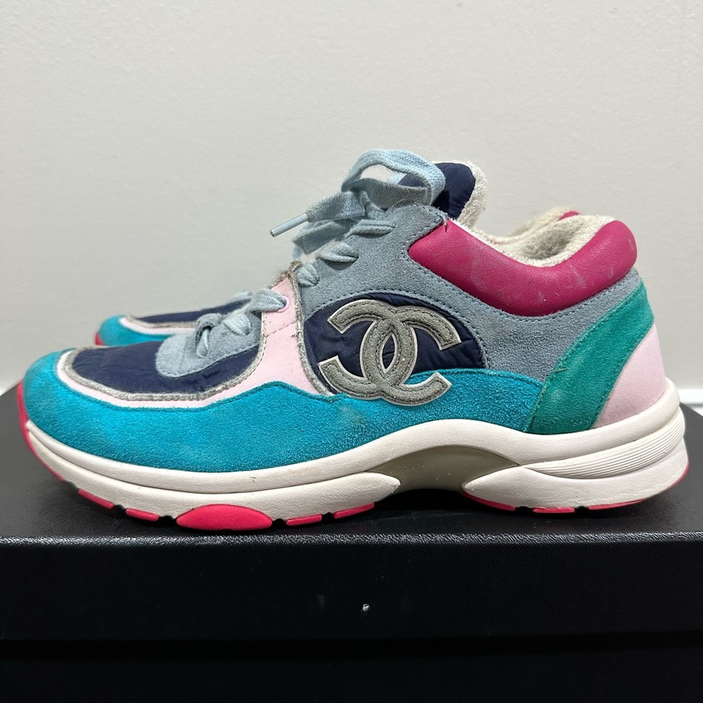Chanel CC Logo Multicolor Suede Trainer Sneakers - Picture 3 of 11